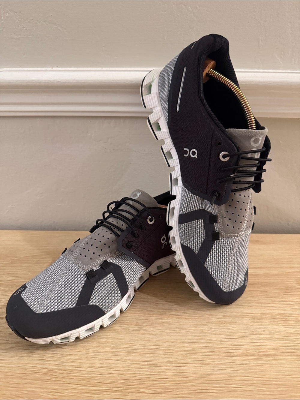 On Running Men's Cloudswift Athletic Shoes - Black & Gray